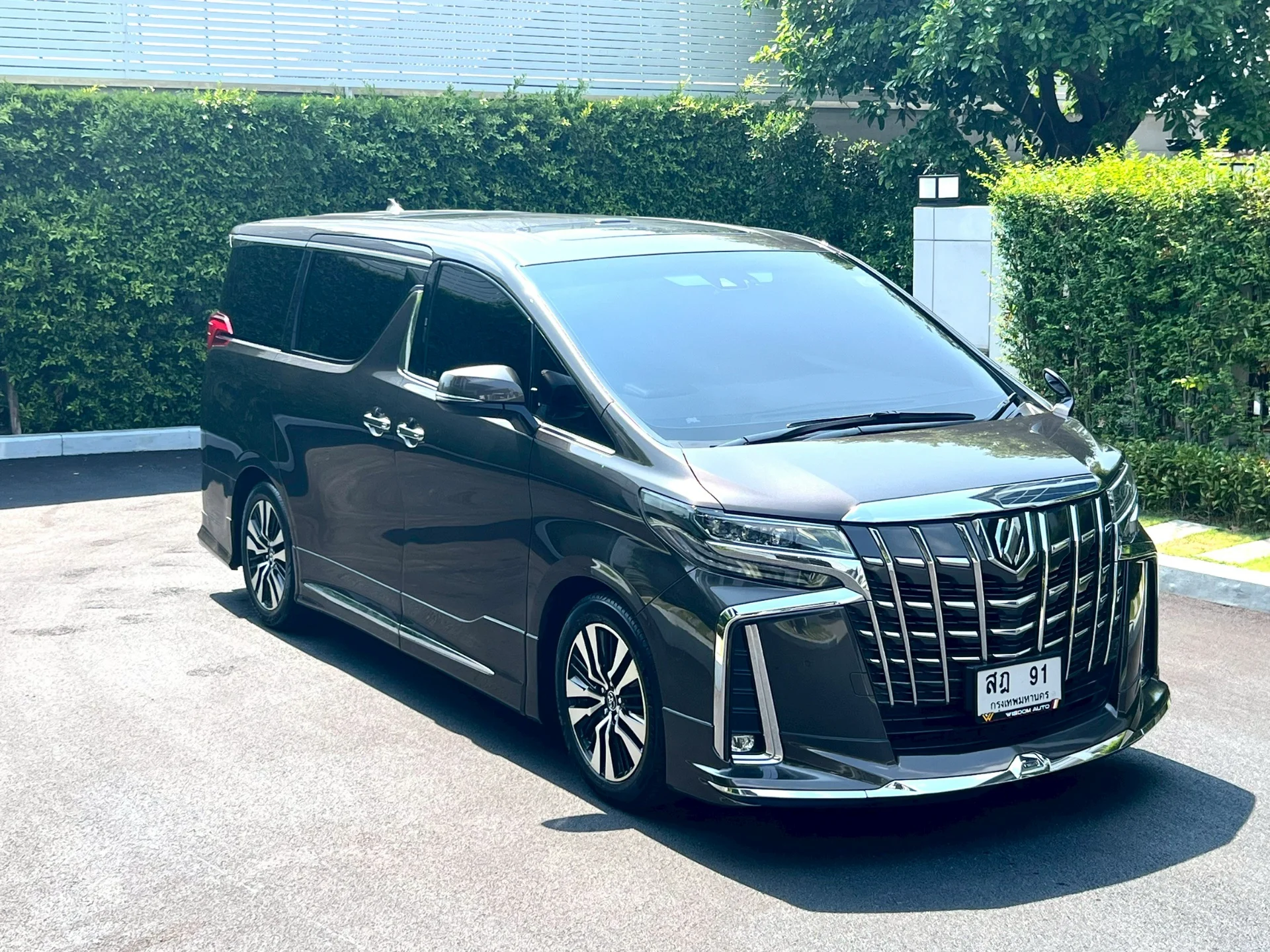 2019 Toyota Alphard used for sale Thailand