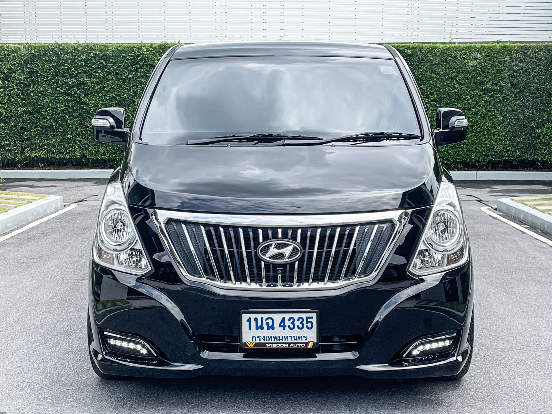 2017 Hyundai H-1 used for sale Thailand